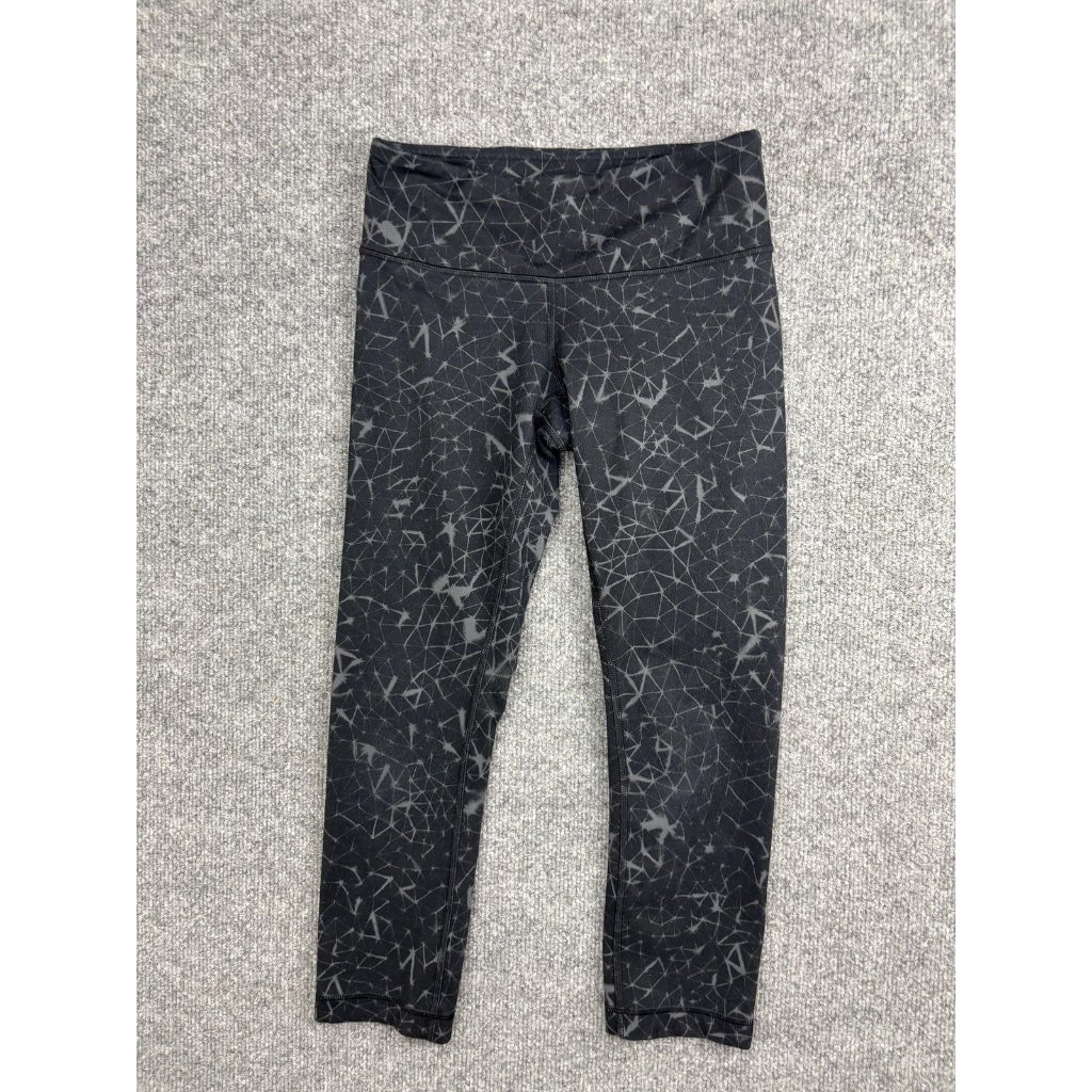 Lululemon Pants Womens 4 Black Gray Geometric Print Crop Capri Yoga Leggings
